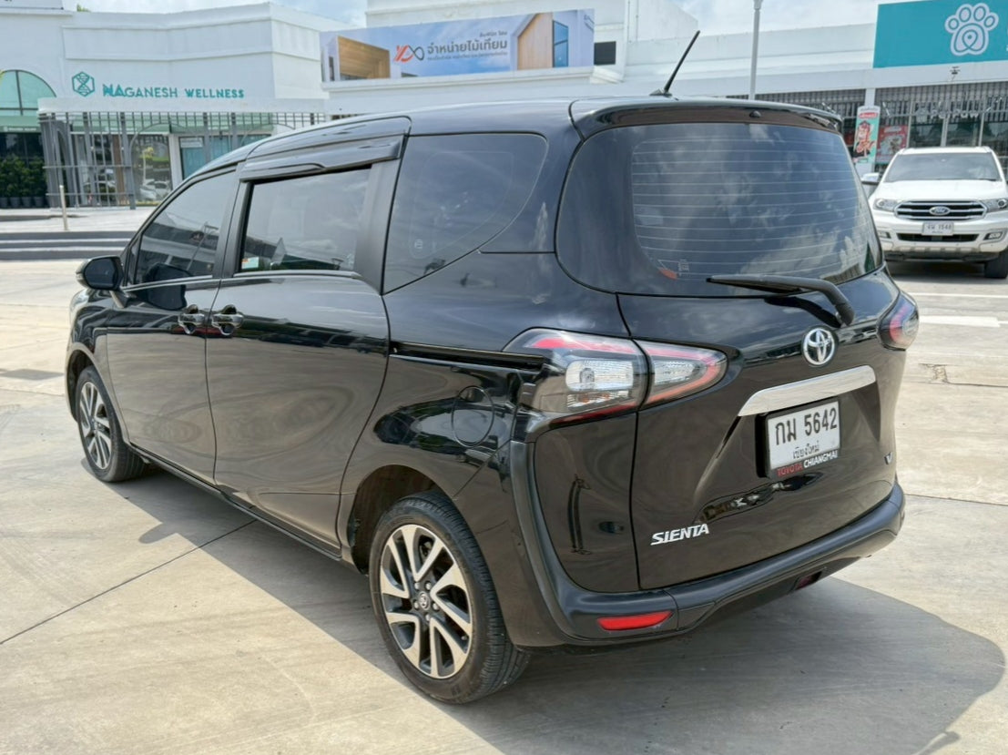 TOYOTA SIENTA 1.5V AT ปี 2018