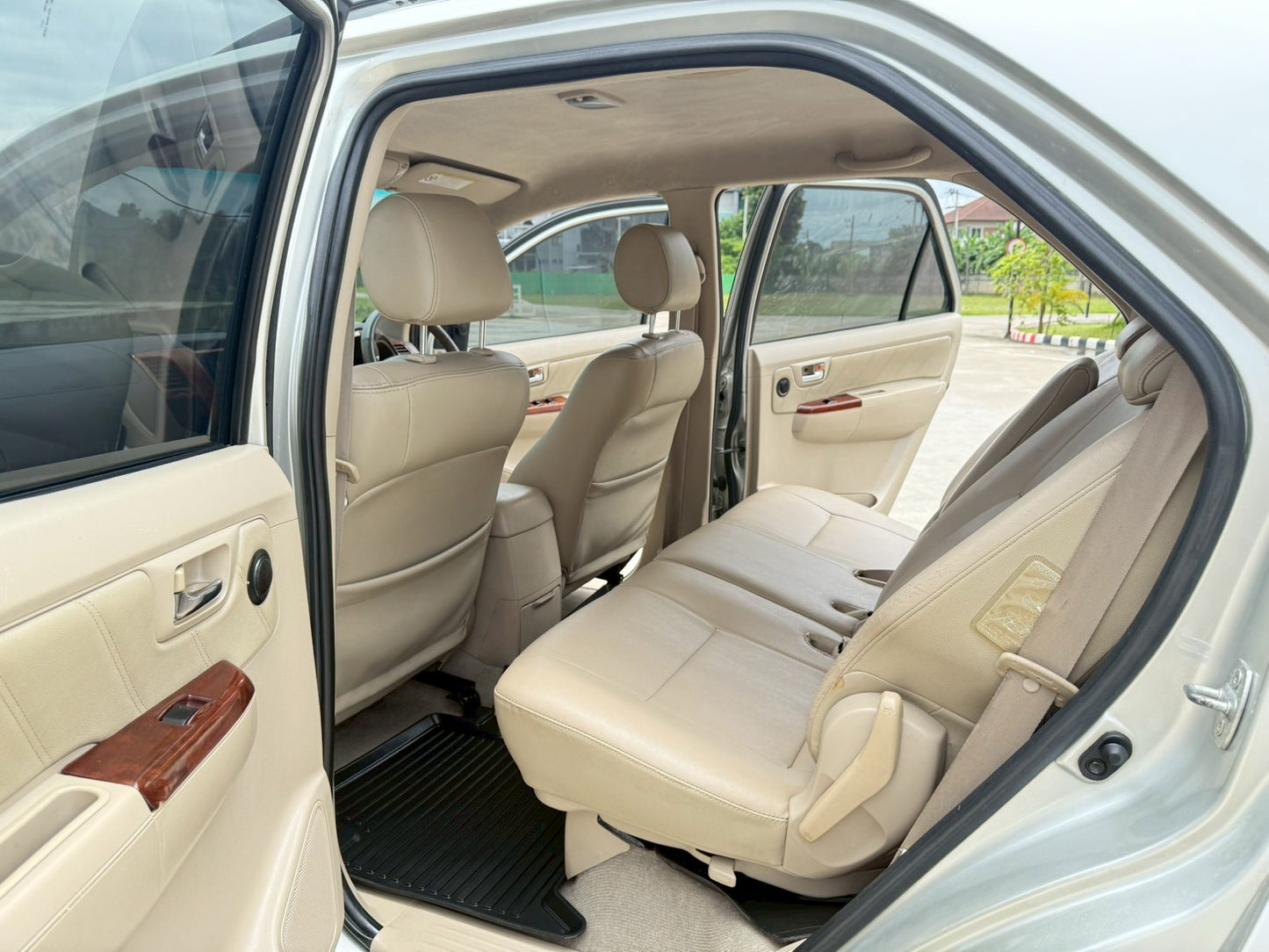 TOYOTA FORTUNER 3.0V D4D 4wd A/T ปี 2550
