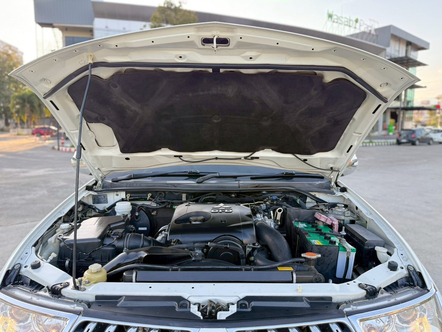 Mitsubishi Pajero Sport 2.5 GLS VG Turbo A/T ปี 2012