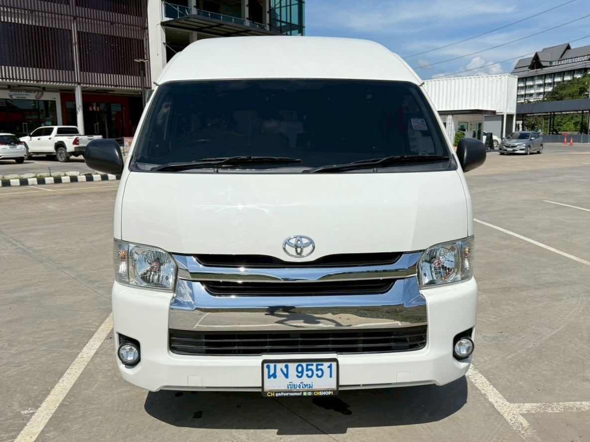 TOYOTA HIACE COMMUTER 3.0 M/T ปี(2016/ 2561 )
