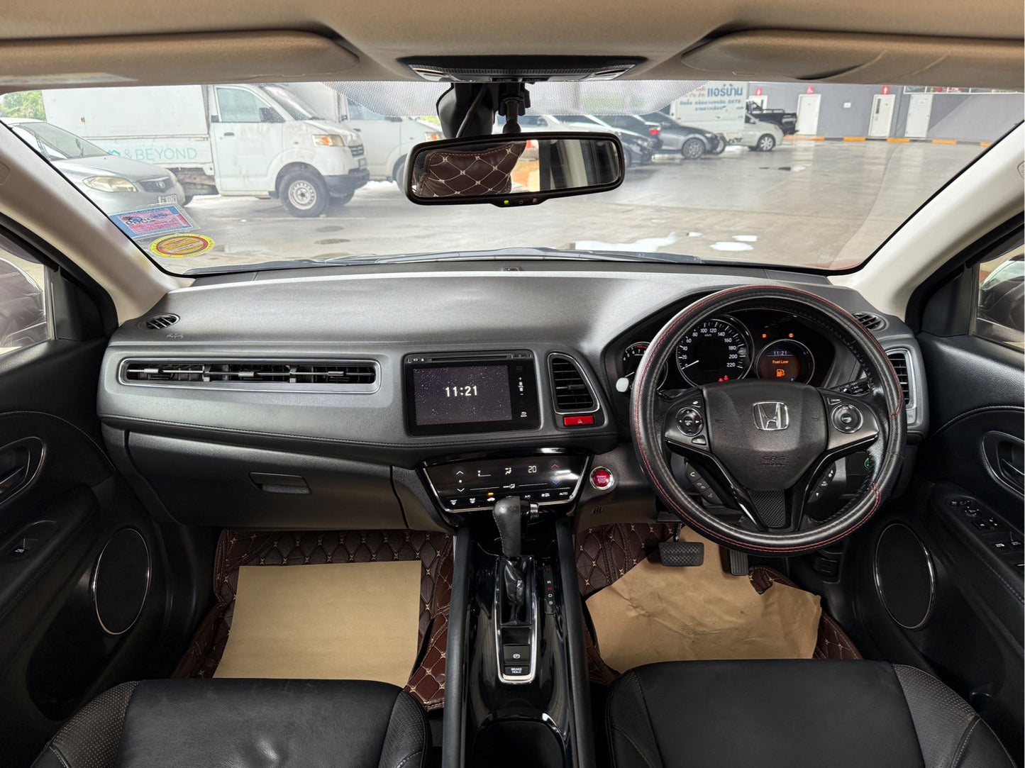 HONDA HR-V 1.8EL Sunroof AUTO ปี (2015/2559