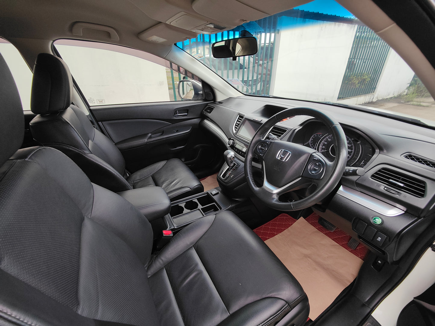 Honda CR-V 2.0 E 4WD ปี 2016 (รถมือเดียว)
SUV ขับ 4 แท้