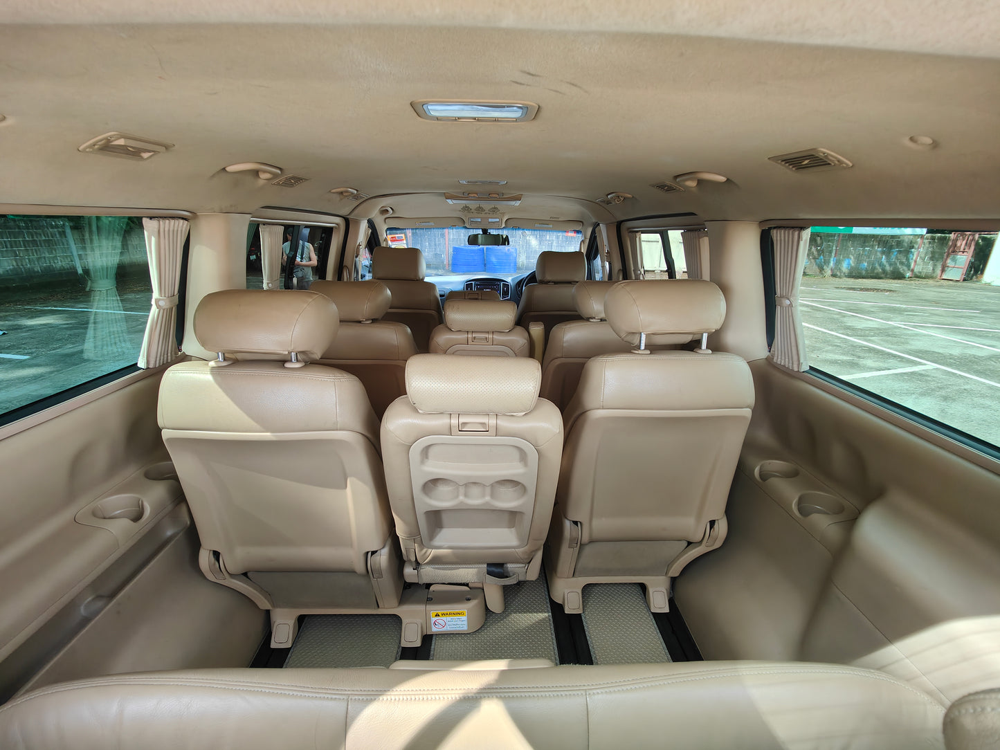 Hyundai H-1 Deluxe 2.5 CRDi ปี 2016