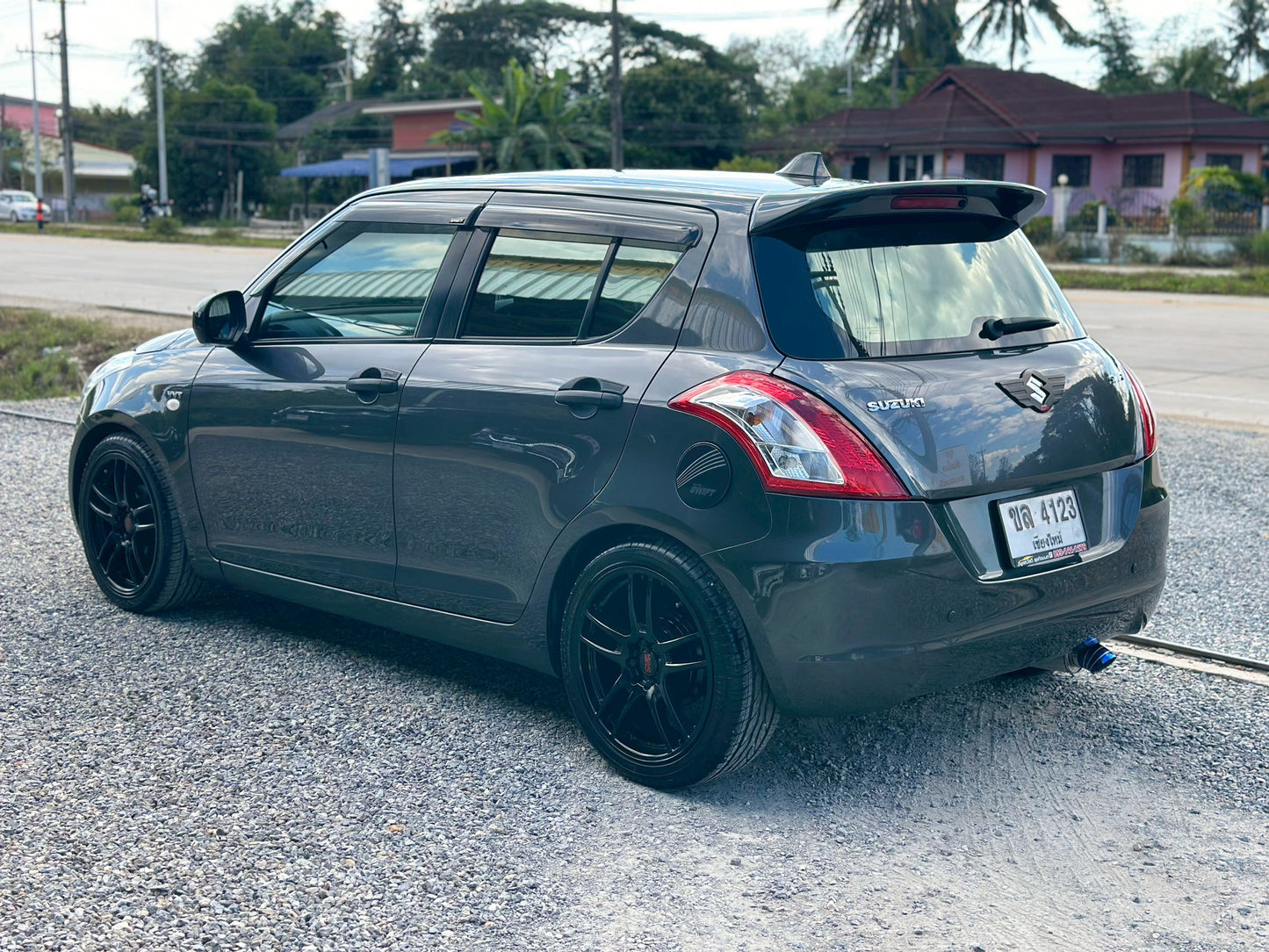 Suzuki Swift 1.25 GL เกียรธรรมดา ปี 2014/2558