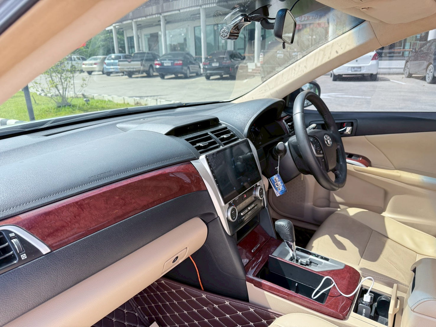 TOYOTA CAMRY 2.0G เกียร์ออโต้ 2012/2555