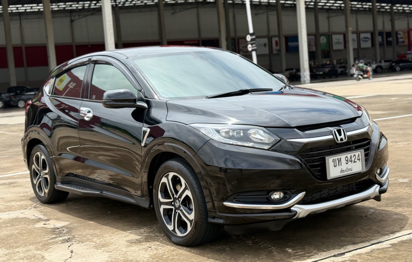 HONDA HR-V 1.8EL Sunroof AUTO ปี (2015/2559