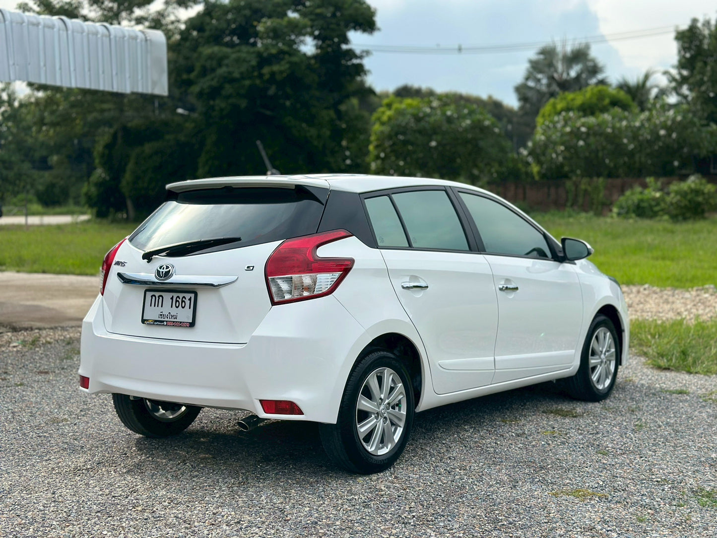 Toyota Yaris 1.2 G เกียร์ ออโต้ รุ่นท้อป