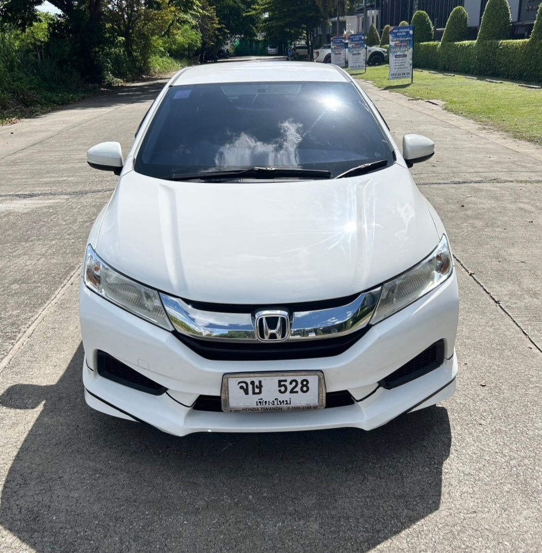 Honda City 1.5 V+ 2014 สีขาว เกียร์ออโต้