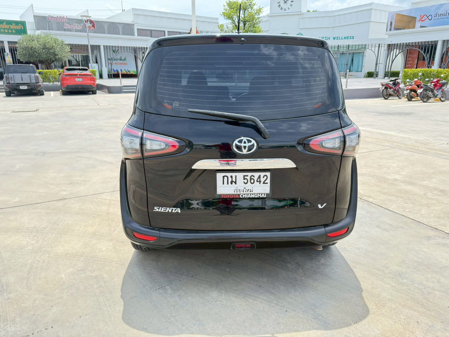 TOYOTA SIENTA 1.5V AT ปี 2018