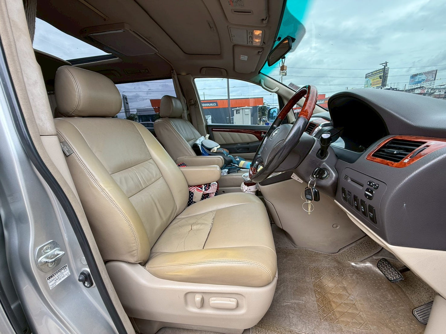 Toyota Alphard10 3.0 V ปี 2004/05
