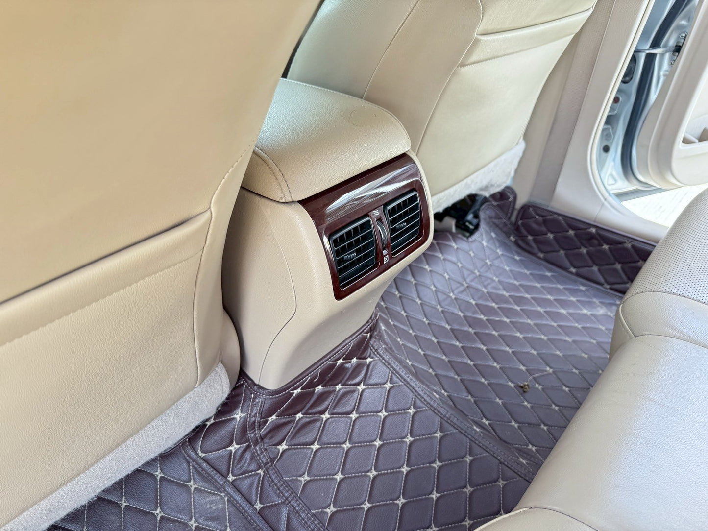 TOYOTA CAMRY 2.0G เกียร์ออโต้ 2012/2555