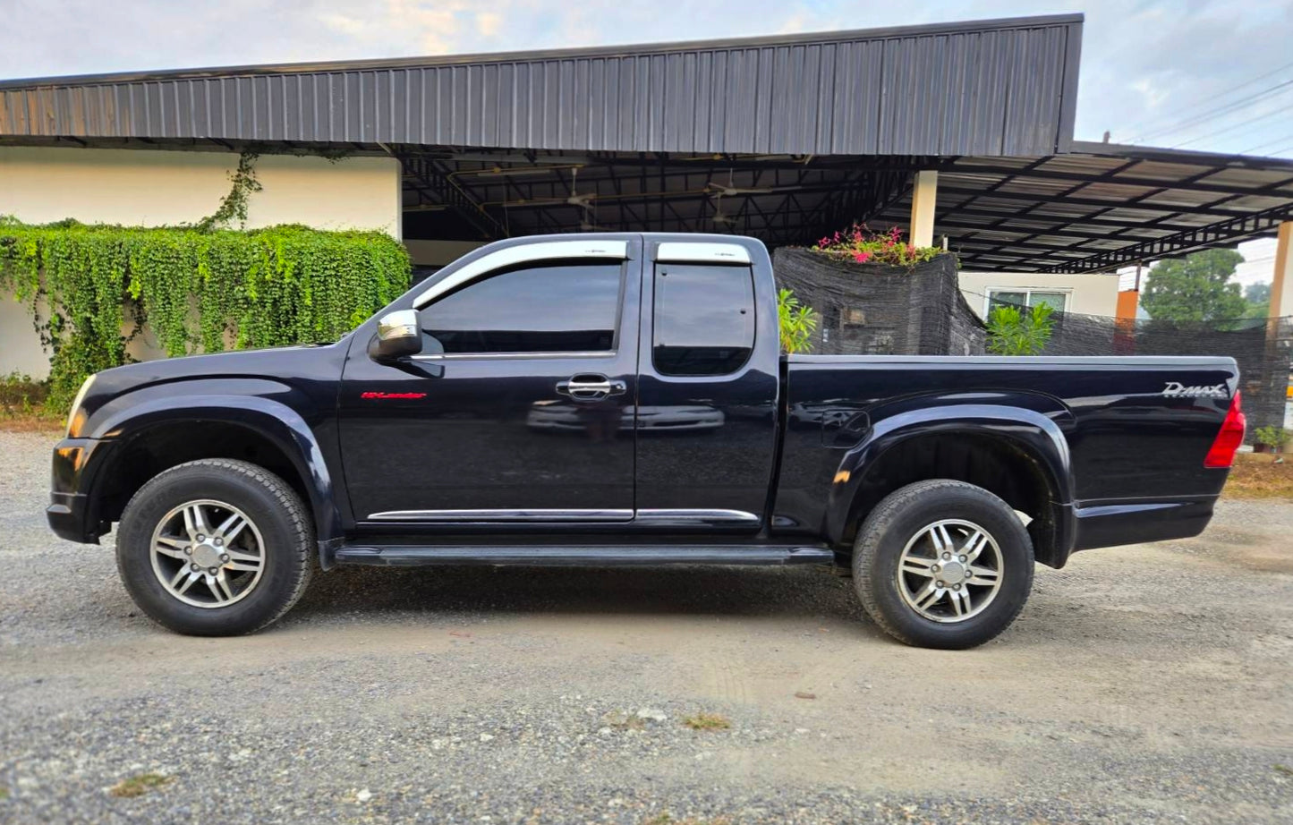 D-MAX Hi-Lander 2.5 X-SERIES Ddi i-TEQ SUPER PLATINUM เกียร์ธรรมดา