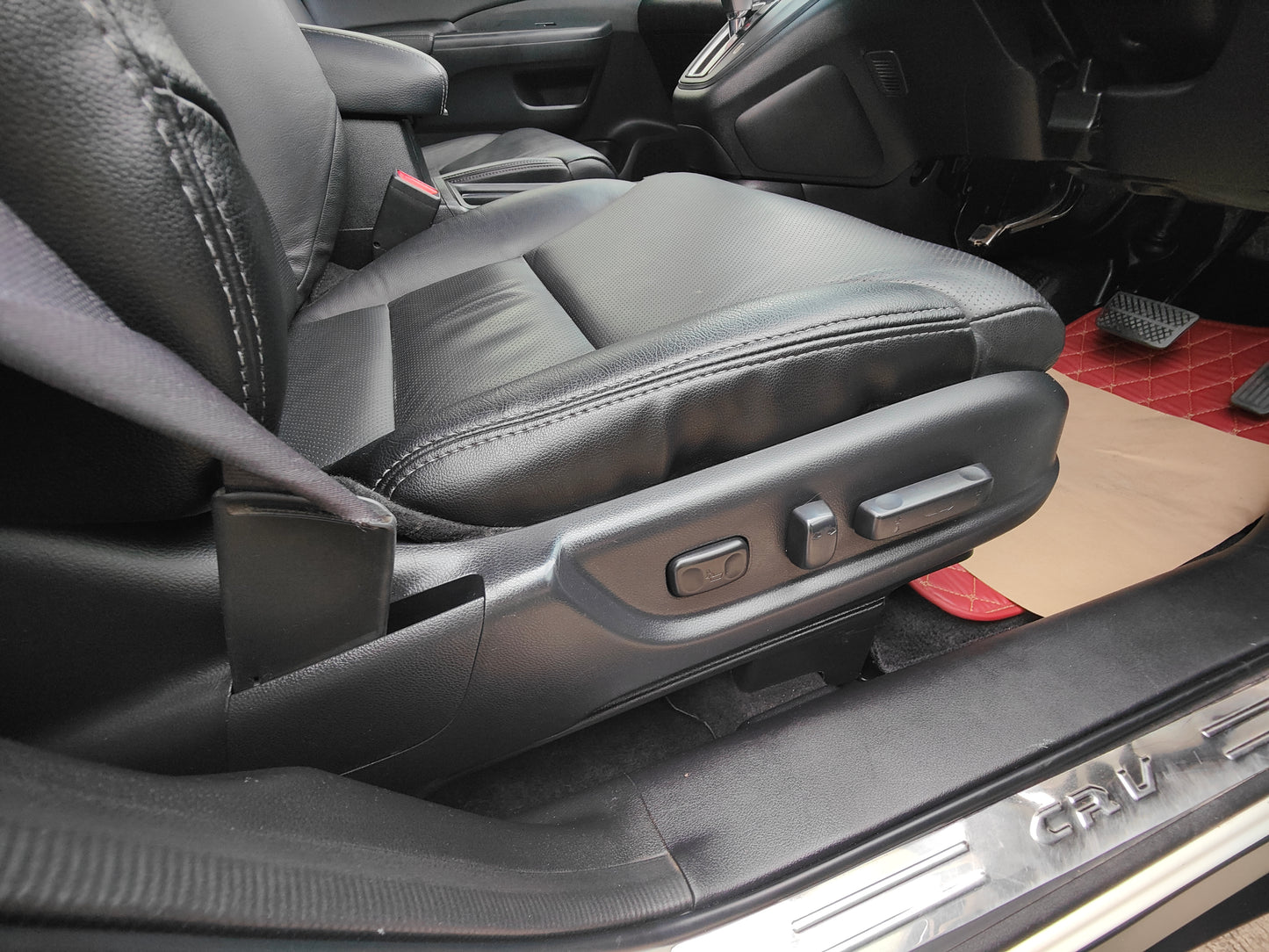 Honda CR-V 2.0 E 4WD ปี 2016 (รถมือเดียว)
SUV ขับ 4 แท้