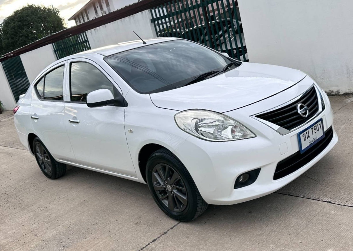 Nissan Almera E Auto ปี 2012 จด 13 -เกียร์ออโต้ มือเดียว