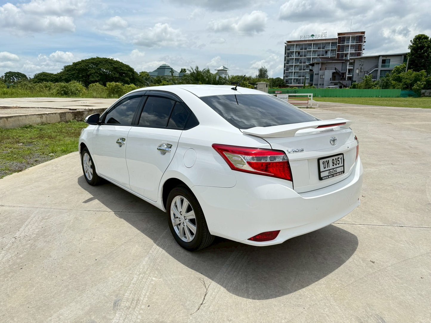 TOYOTA VIOS 1.5E A/T เกียร์ออโต้ 2015/2558