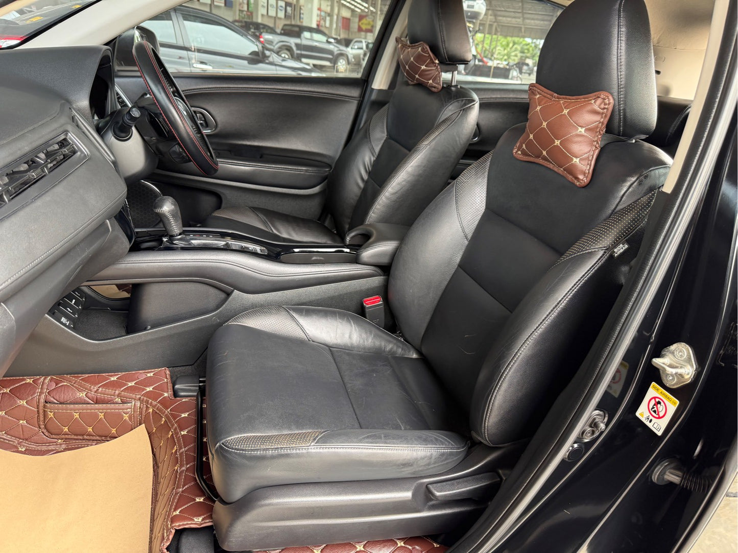 HONDA HR-V 1.8EL Sunroof AUTO ปี (2015/2559