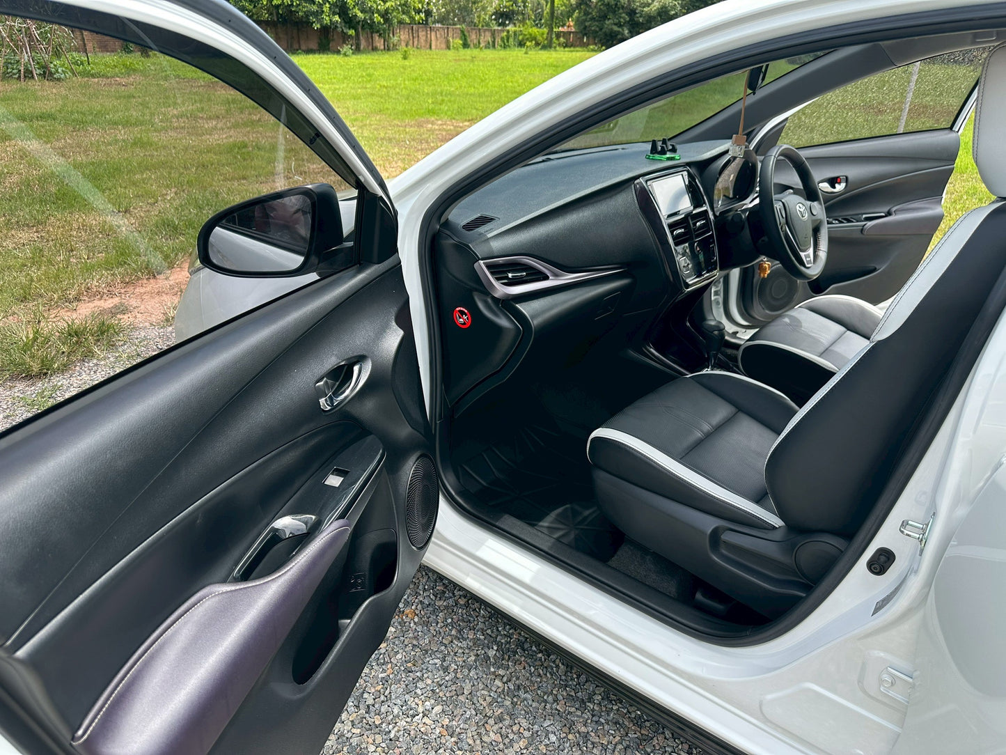 Toyota Yaris Ative Auto 1.2 Play Auto 2021 ปี 2019