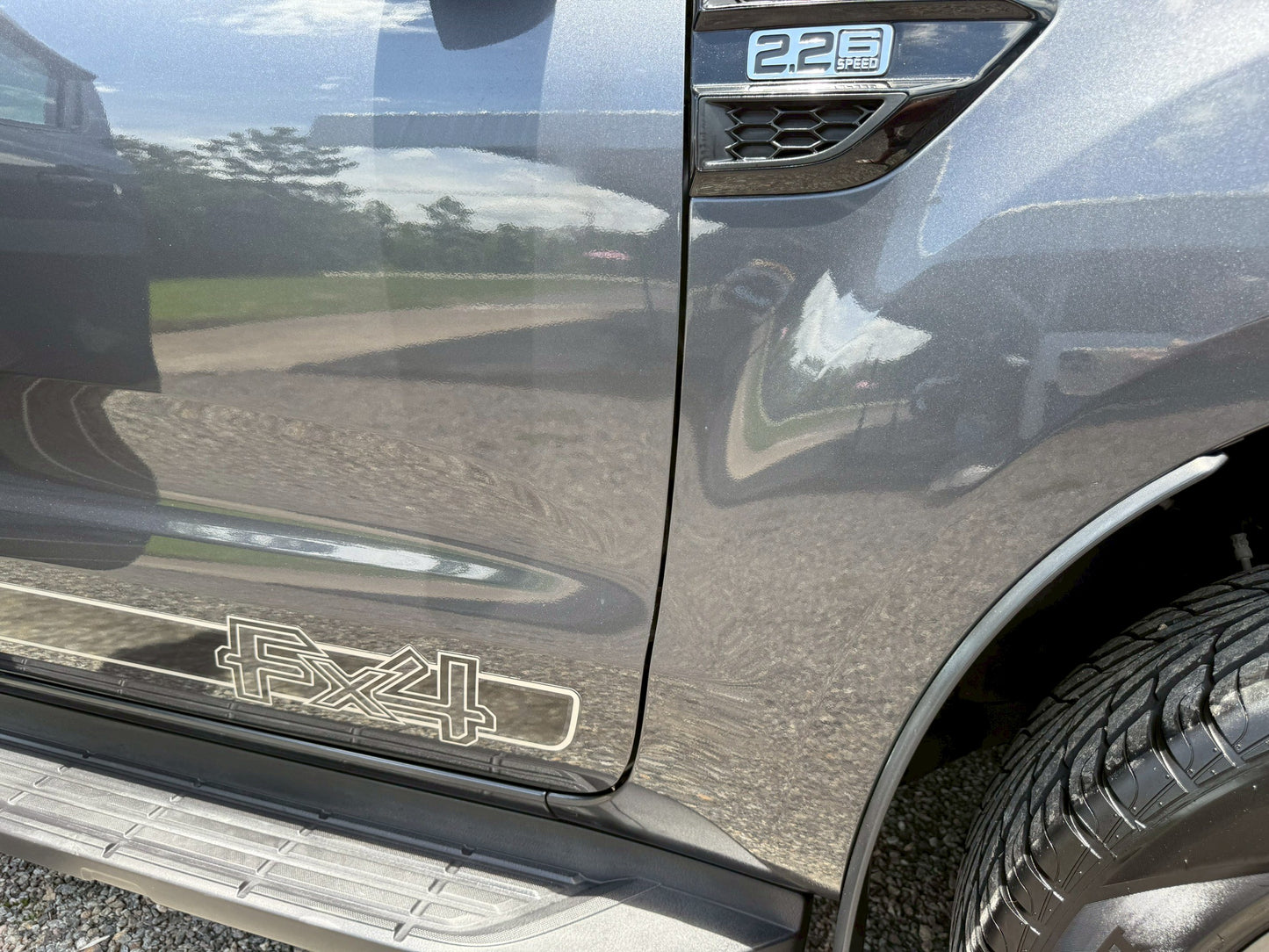 FORD RANGER DOUBLE CAB Hi Racer FX4 2.2 เกียร์ธรรมดา ปี 2017/2560