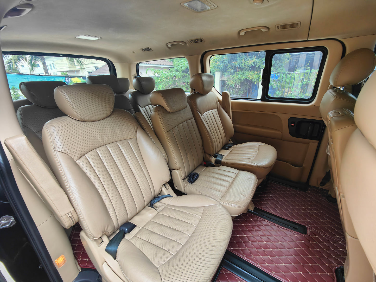 Hyundai H1 2.5 A2 DLUXE A/T ปี 2012/2556
