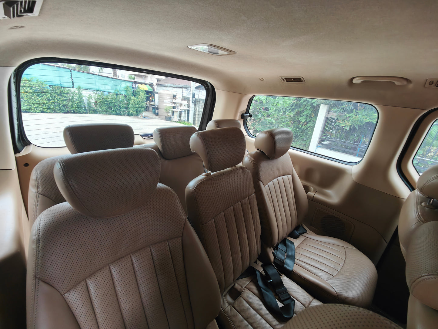 Hyundai H1 2.5 A2 DLUXE A/T ปี 2012/2556
