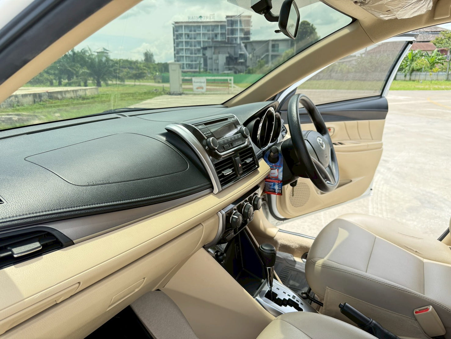TOYOTA VIOS 1.5E A/T เกียร์ออโต้ 2015/2558