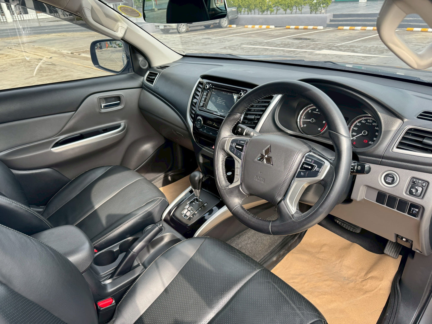Mitsubishi Triton Plus Double Cab 2.4 D MIVEC GLS Limited Auto 2018 รุ่นท็อป