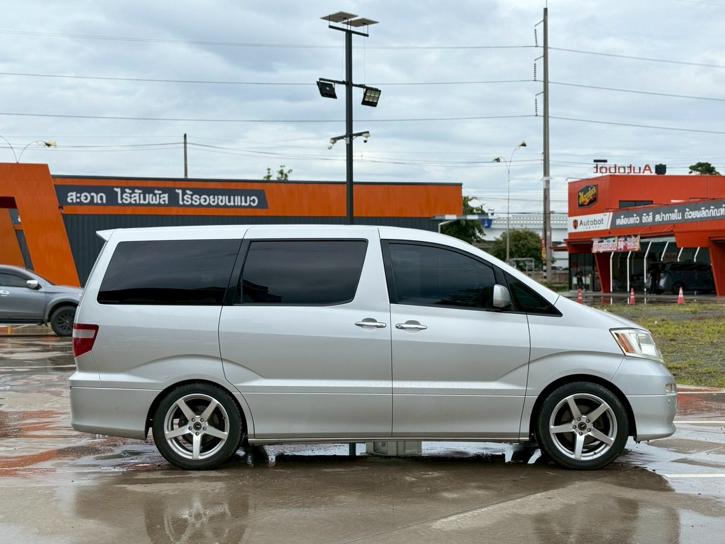 Toyota Alphard10 3.0 V ปี 2004/05