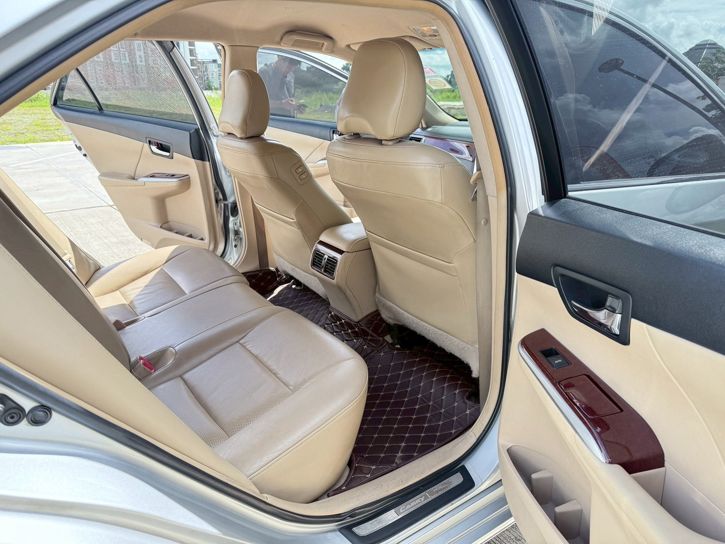 TOYOTA CAMRY 2.0G เกียร์ออโต้ 2012/2555