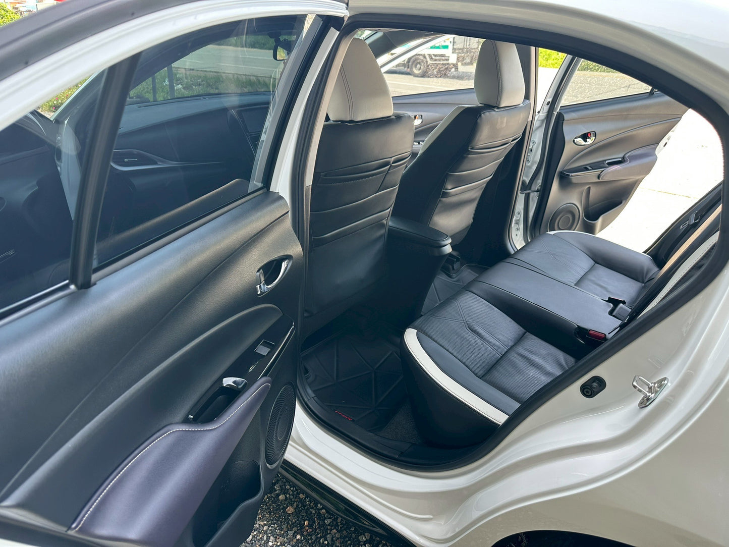 Toyota Yaris Ative Auto 1.2 Play Auto 2021