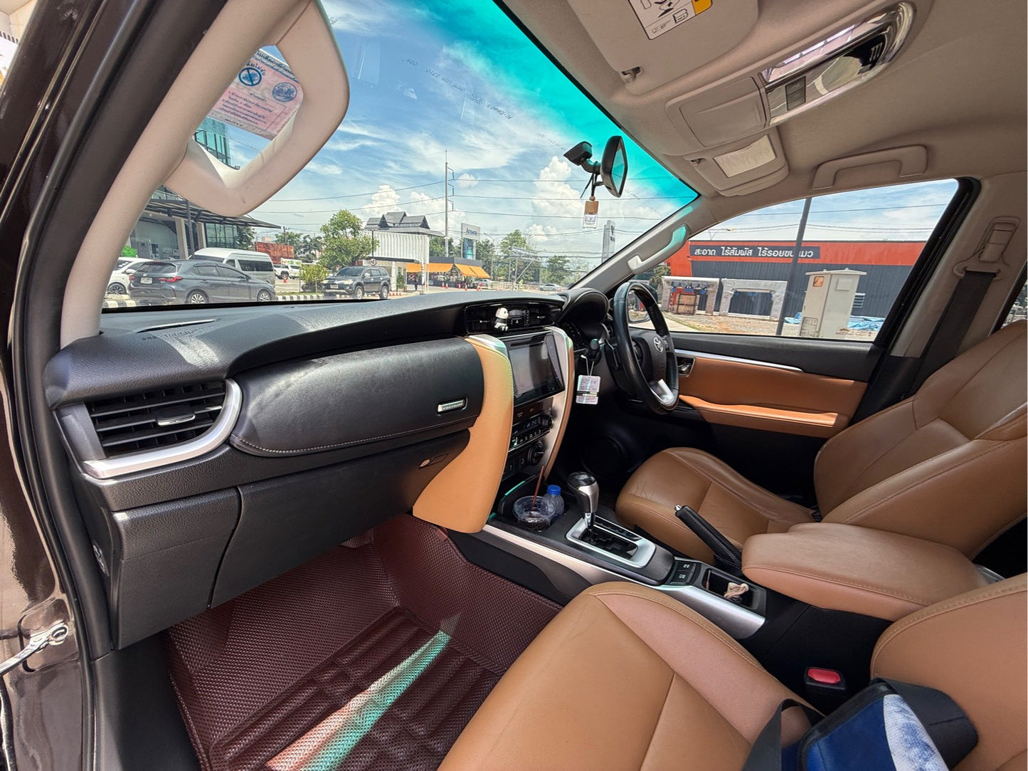 Toyota Fortuner 2.8 V A/T 4x4 (zigma4) ปี 2015/16