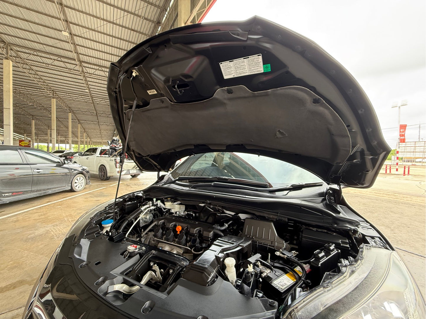 HONDA HR-V 1.8EL Sunroof AUTO ปี (2015/2559