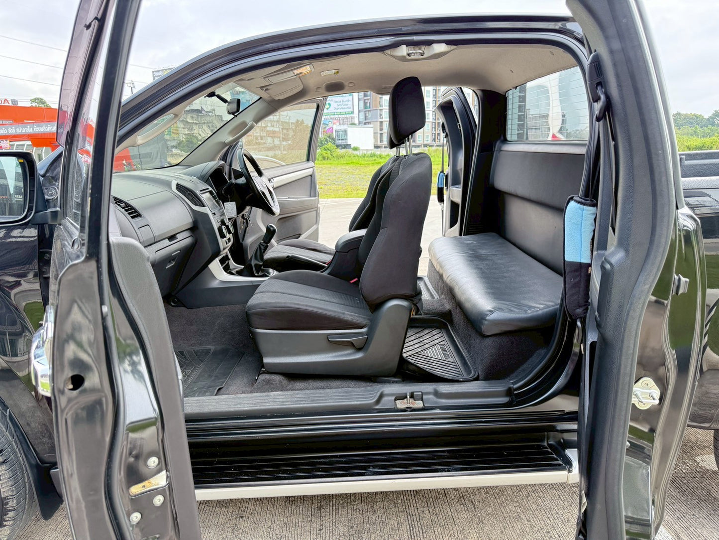 ISUZU D-MAX ALL NEW Spacecab hi 2.5Z VGS DVD M/T 2013 / 2556