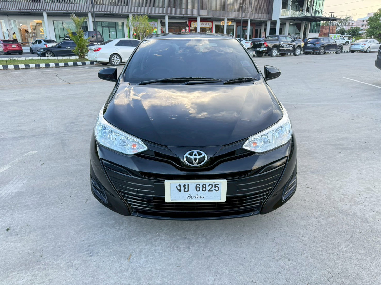 Toyota Yaris Ativ 1.2 J AT ปี 2019