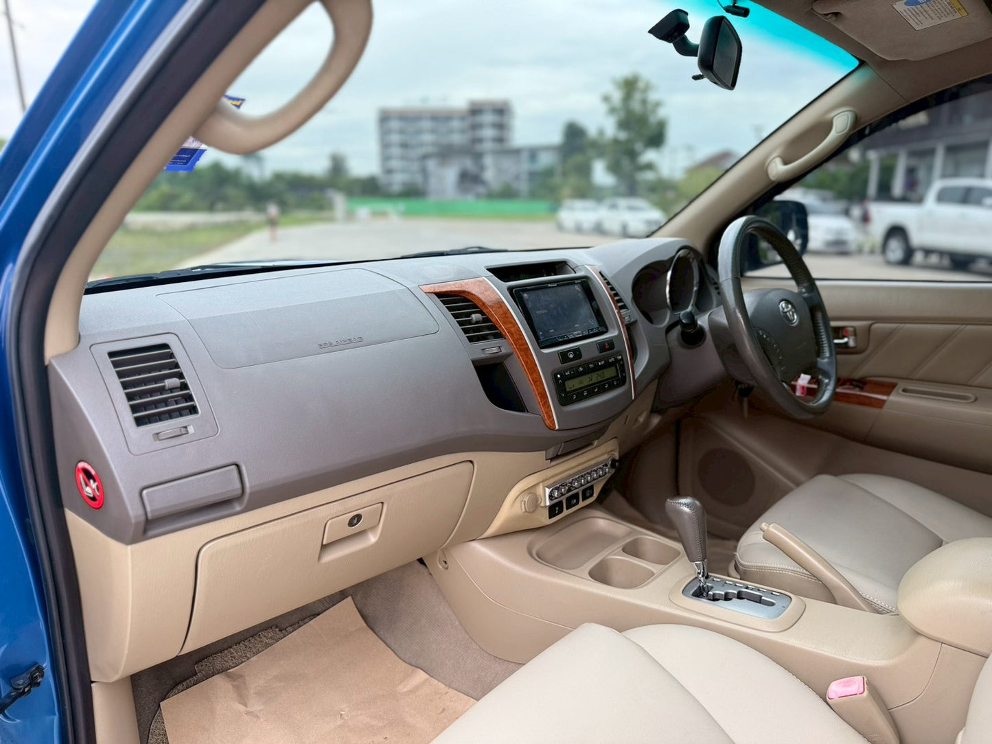 TOYOTA FORTUNER 3.0 V A/T 2WD (MNC) ปี 2008(2551)