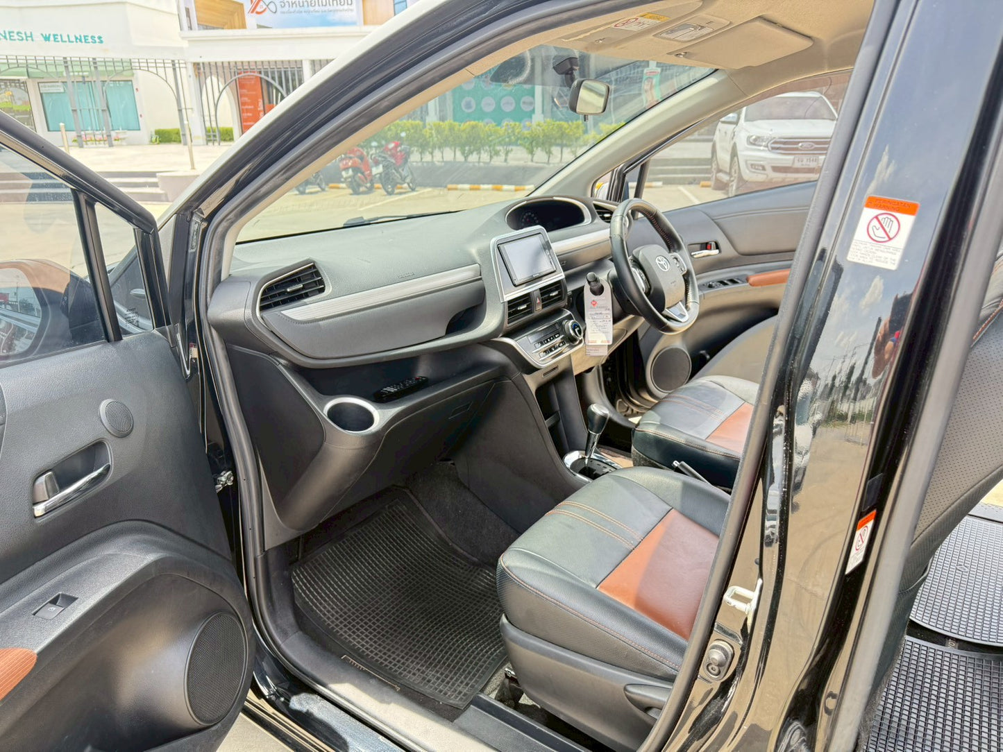 TOYOTA SIENTA 1.5V AT ปี 2018