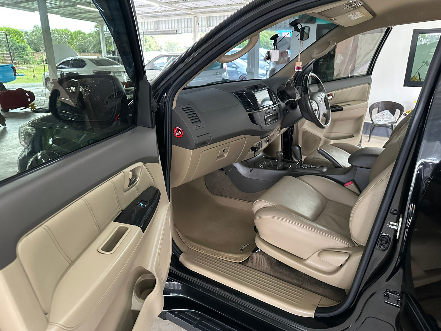 TOYOTA FORTUNER 3.0 V NAVI AUTO 4x4 2012