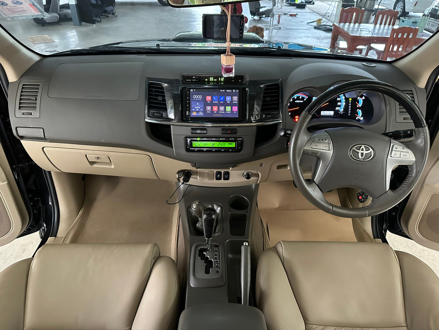 TOYOTA FORTUNER 3.0 V NAVI AUTO 4x4 2012