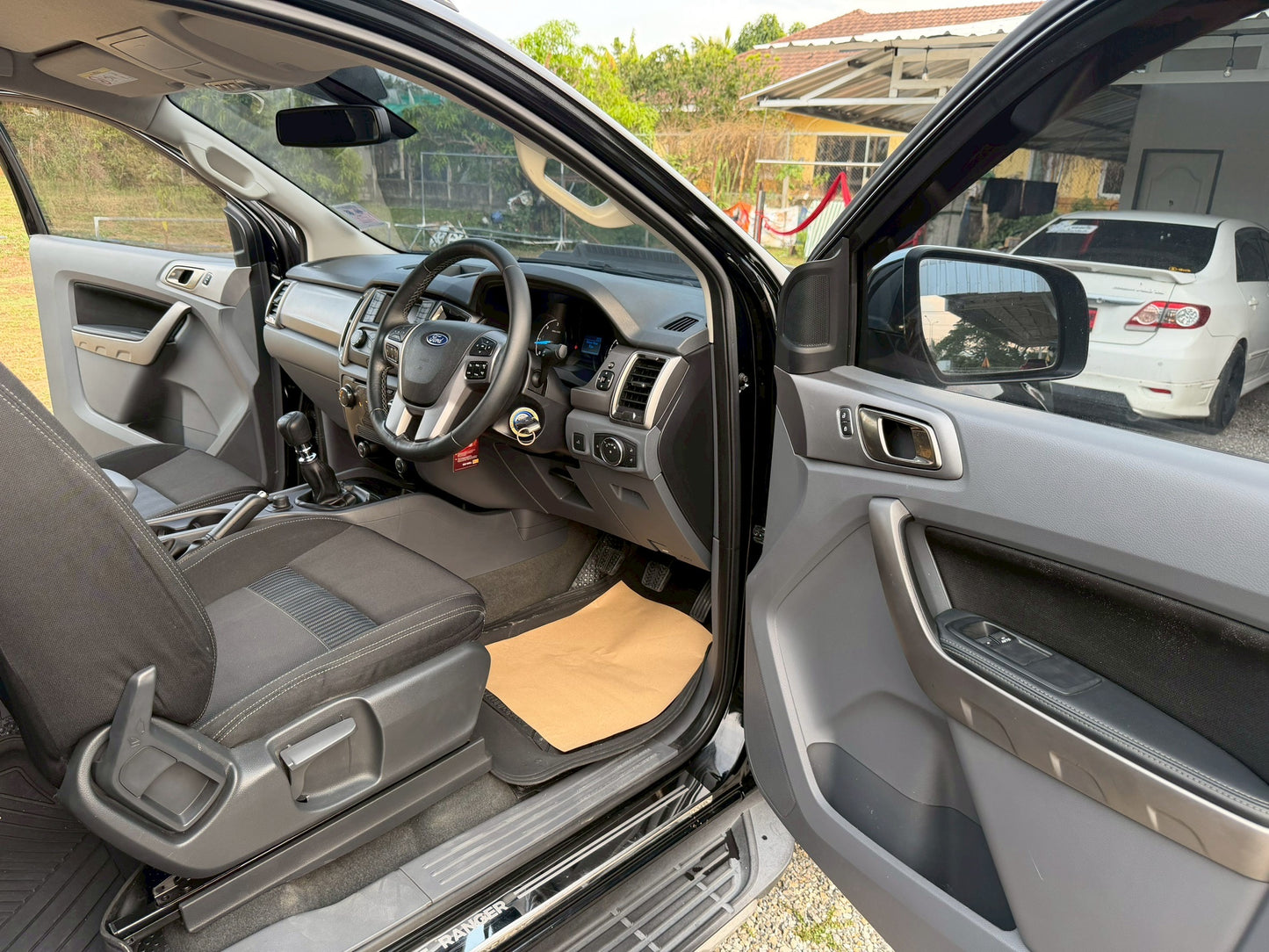 Ford Ranger 3.2 XLT 4x4 (MT) ปี 2018