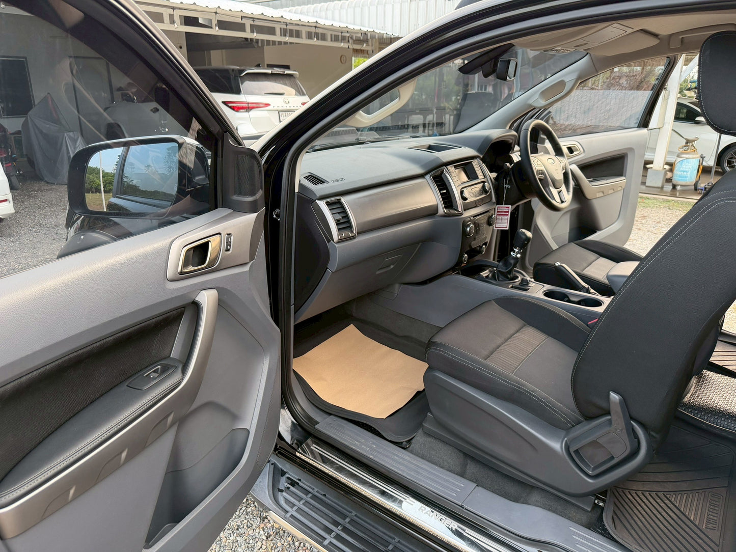 Ford Ranger 3.2 XLT 4x4 (MT) ปี 2018