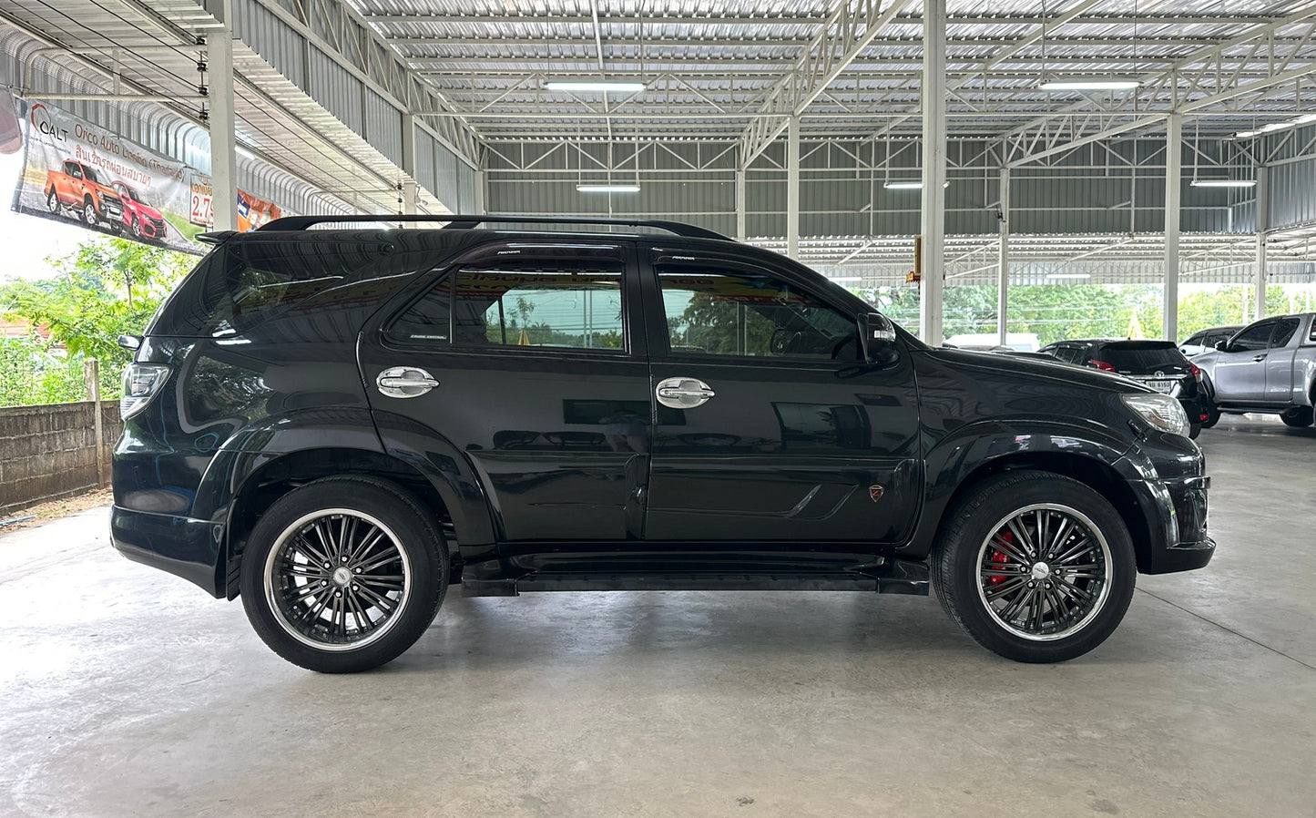 TOYOTA FORTUNER 3.0 V NAVI AUTO 4x4 2012