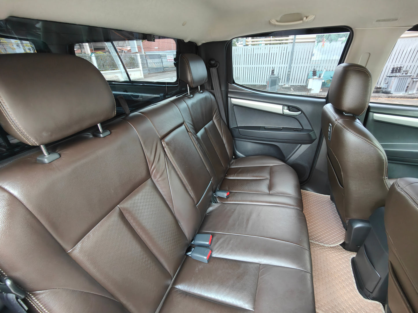 ISUZU D-MAX V-CROSS 3.0 Ddi VGS TURBO 4x4 MT ปี 2014