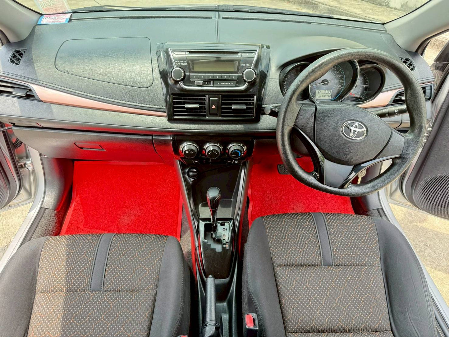 Toyota New Vios E เกียร์ออโต้ ปี 2560(2017)