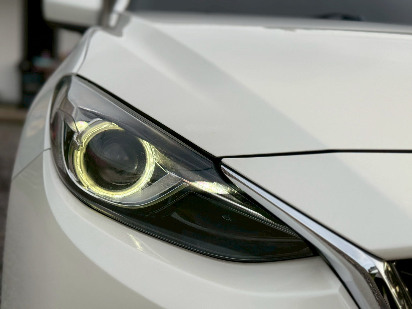 Mazda 3 Skyactive 2.0 S Sport hatchback 2014