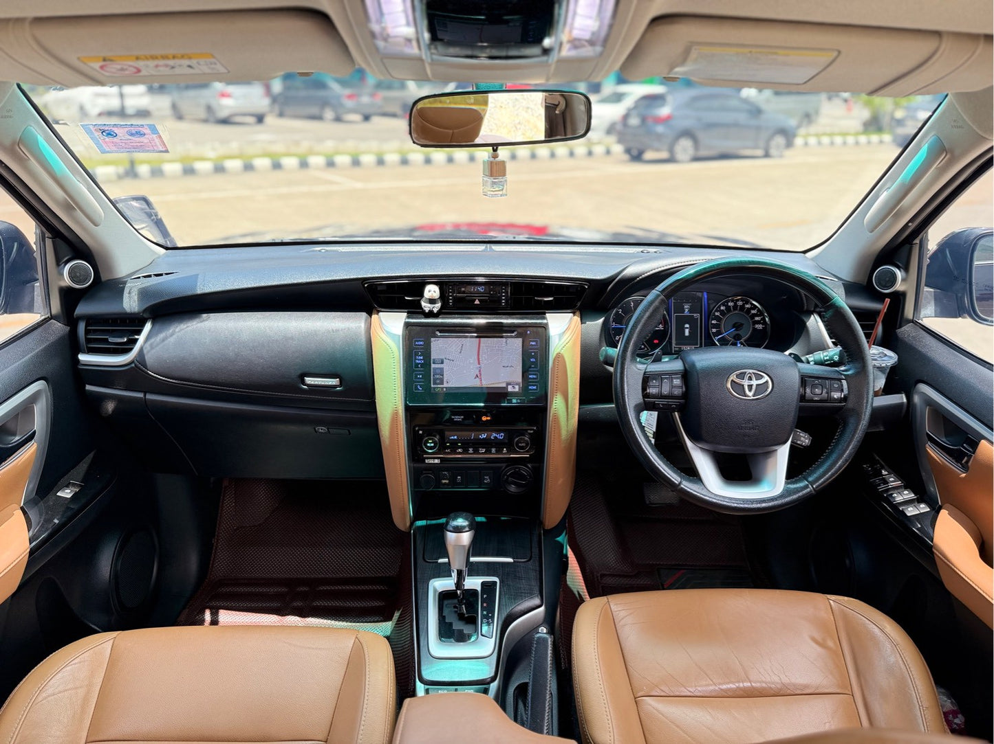 Toyota Fortuner 2.8 V A/T 4x4 (zigma4) ปี 2015/16