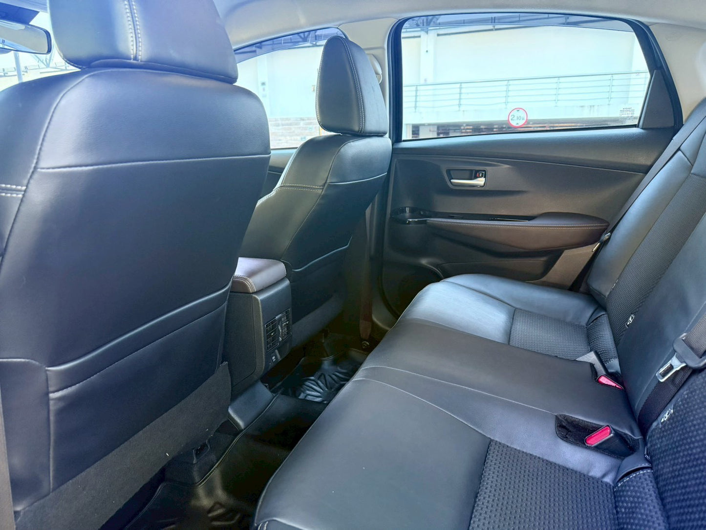 TOYOTA YARIS ATIVE PREMIUM ปี 2023