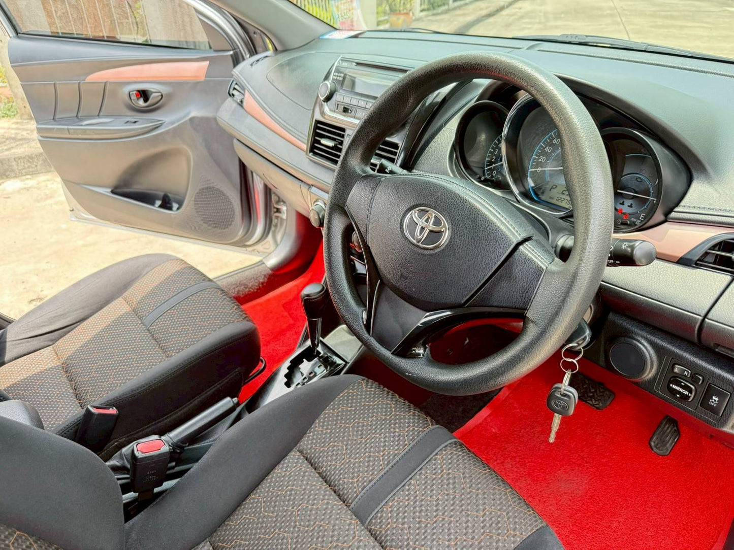 Toyota New Vios E เกียร์ออโต้ ปี 2560(2017)