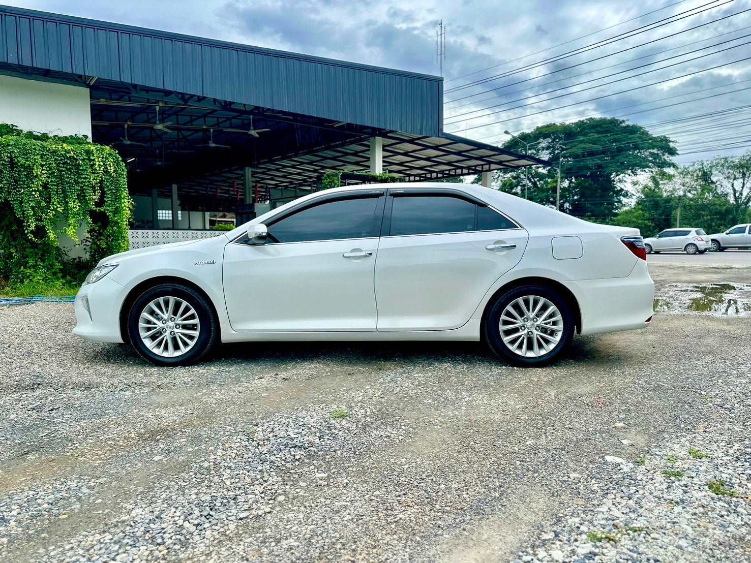 TOYOTA CAMRY 2.5 HYBRID Navigator ปี 2016 (2559) วารันตีแบตเตอรี่ถึงปี 2569