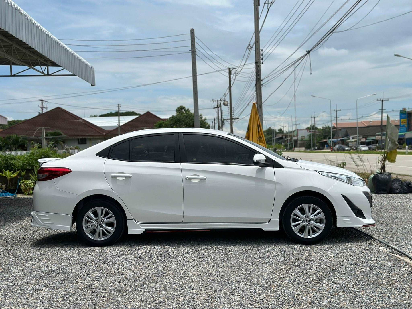 Toyota Yaris Ativ 1.2 E ออโต้ ปี 2017 จด 2018