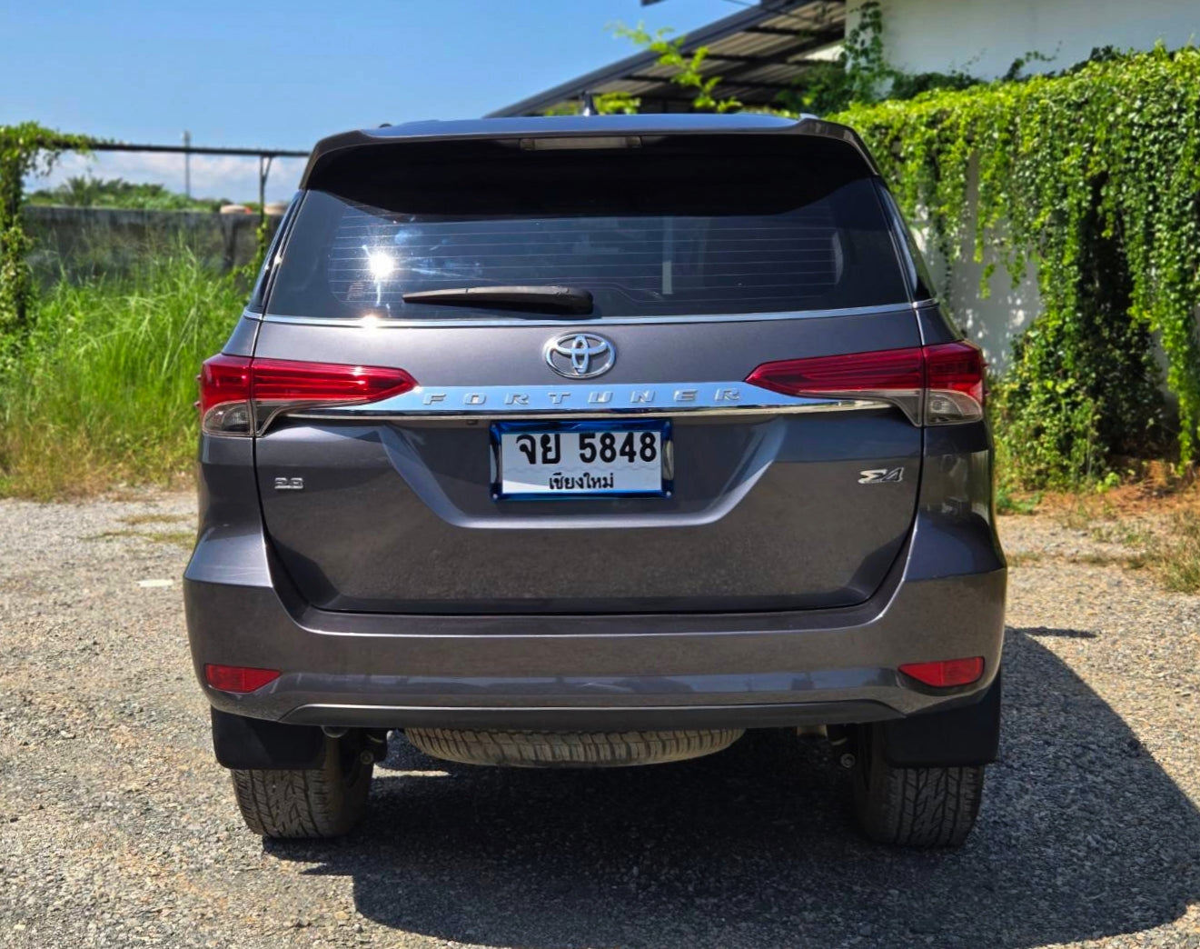 Fortuner 2.8 V VNT 4WD ปี 2017/2560 Option