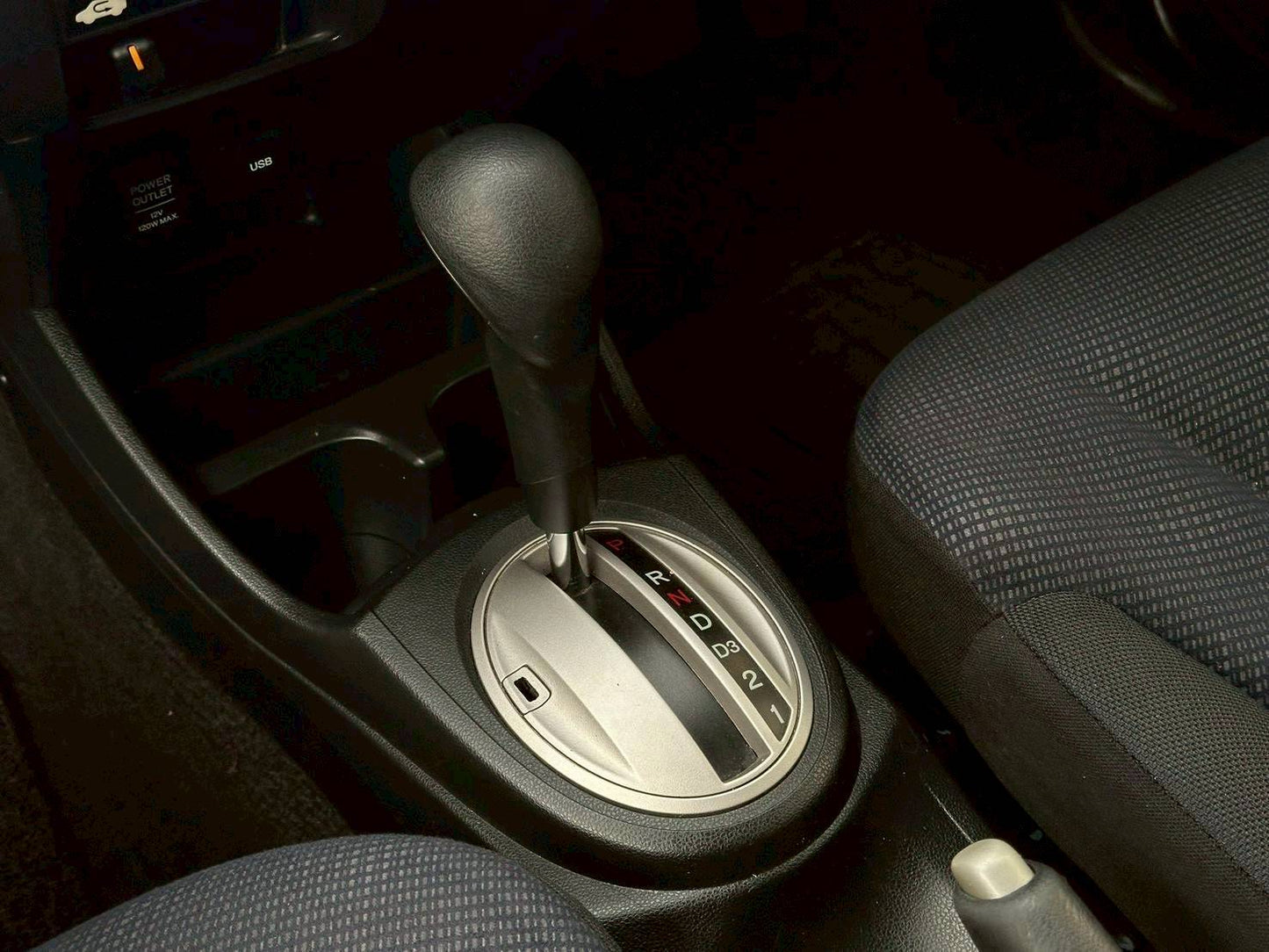 HONDA Jazz 1.5V ออโต้ ปี 2012